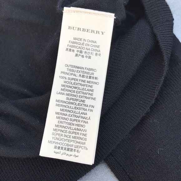 Burberry pull over sweaters excellent condition - Picture 6 of 7